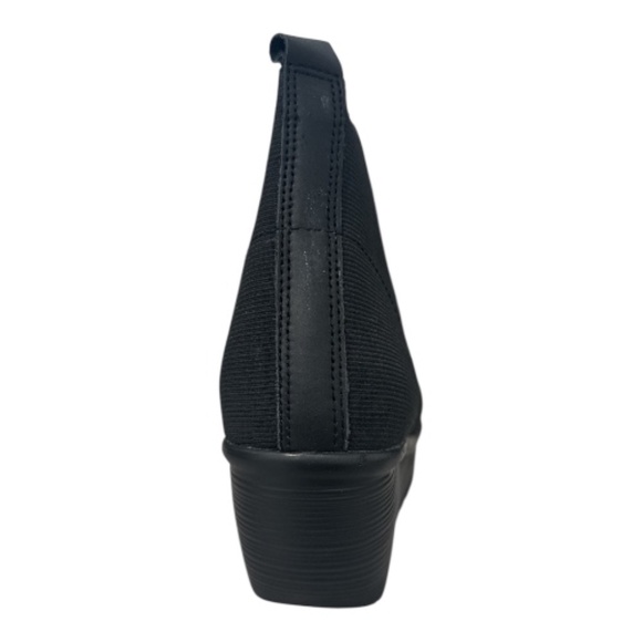 Bernie Mev Women's Maile Black Ankle Boots Slip-On Booties Comfort Wedge NWB - Picture 4 of 5